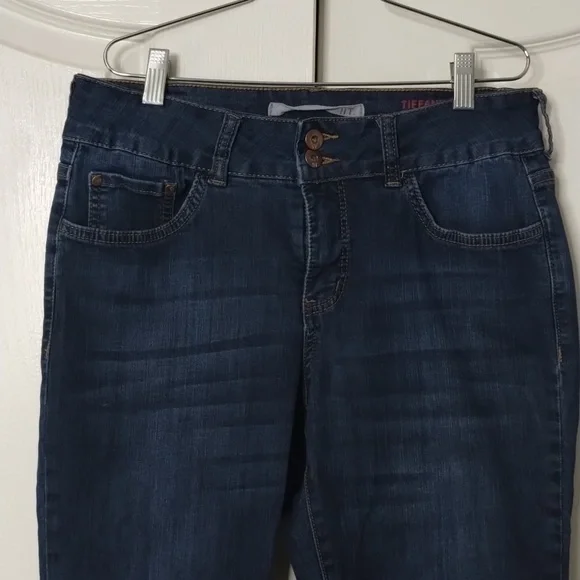 it jeans denim crop size 10 Tiffany skinny medium wash two button it jeans - Picture 2 of 10